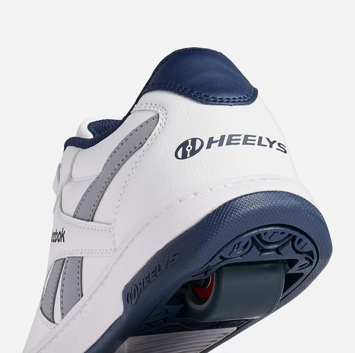 Holaki Reebok Reebok x Heelys Collection