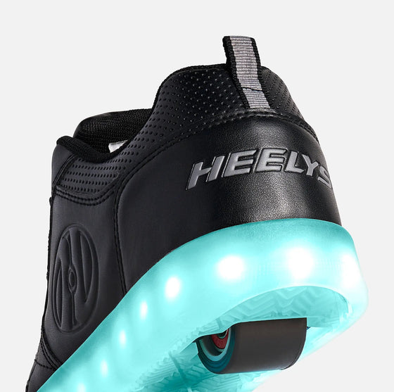 Adult Heelys Stylish Wheeled Shoes adult-heelys-stylish-wheeled-shoes