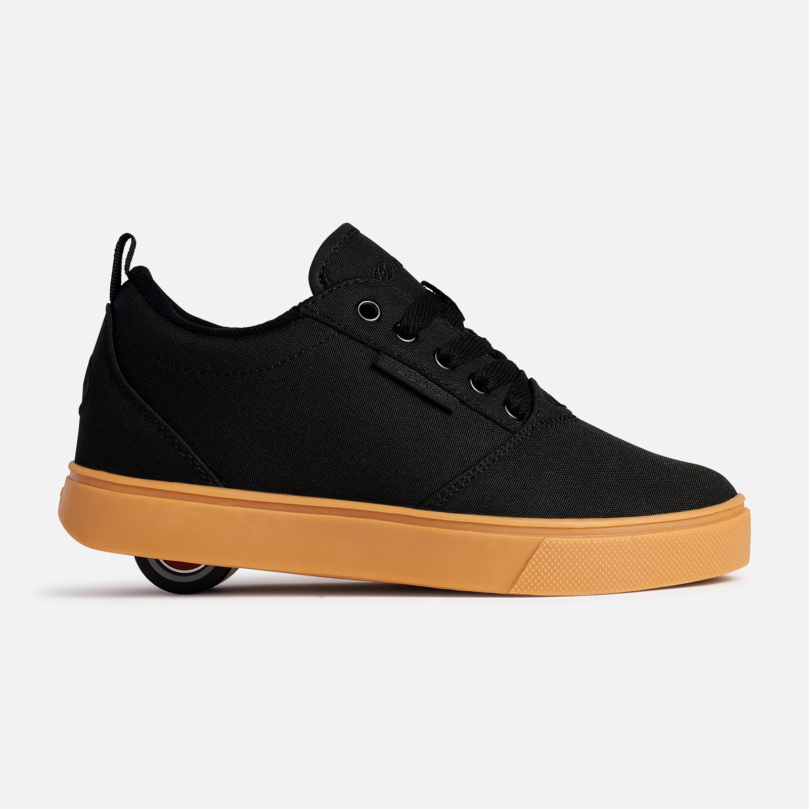 Pro 20 All Black with Gum Sole Heelys